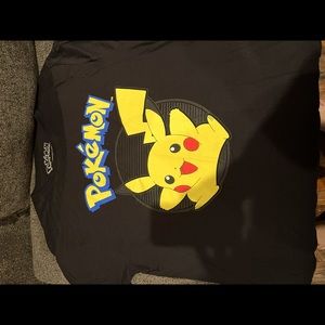 Pikachu Pokémon black t-shirt adult size